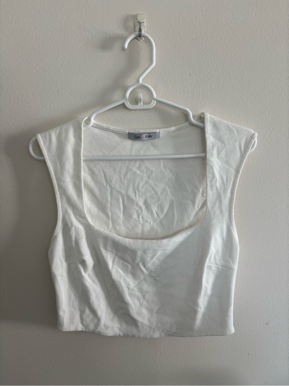 Gab & Kate White Scoop Crop Tank